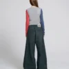 Baggy-Jeans mit Schablonenprint