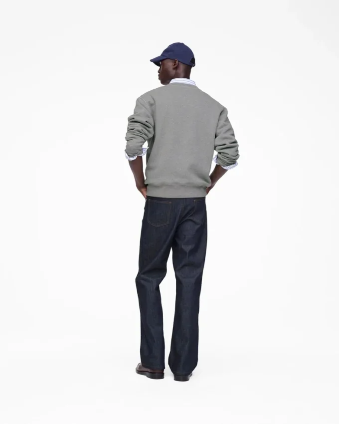 Das A.P.C. X Marc Jacobs Herren-Sweatshirt mit Rundhalsausschnitt