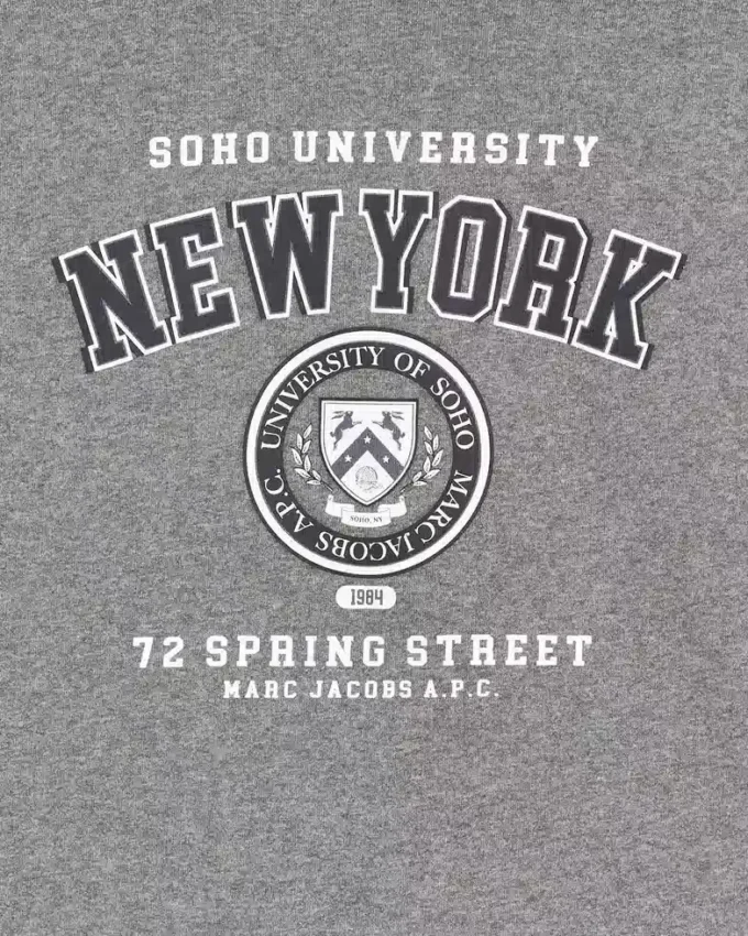 Das A.P.C. X Marc Jacobs Herren-Sweatshirt mit Rundhalsausschnitt