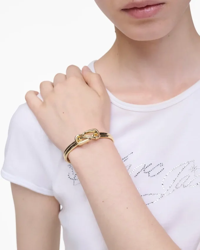 Das Dual-Cuff-Armband