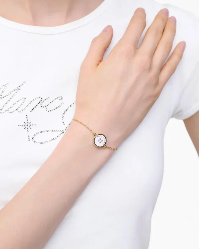 Das Knopfkettenarmband Das Knopfkettenarmband
