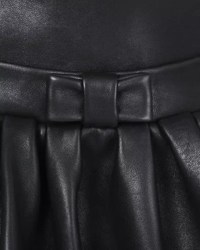 Das Leder-Bubble-Kleid Das Leder-Bubble-Kleid