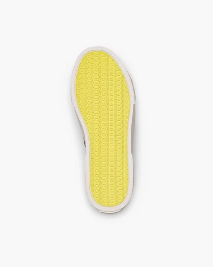 Der dekonstruierte Denim-Sneaker Der dekonstruierte Denim-Sneaker