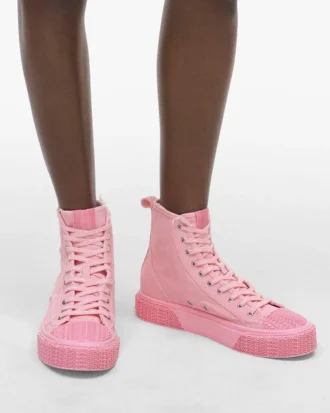 Der High-Top-Sneaker