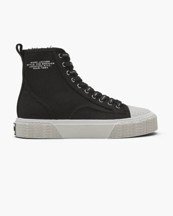 Der High-Top-Sneaker Der High-Top-Sneaker