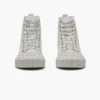 Der High-Top-Sneaker Der High-Top-Sneaker
