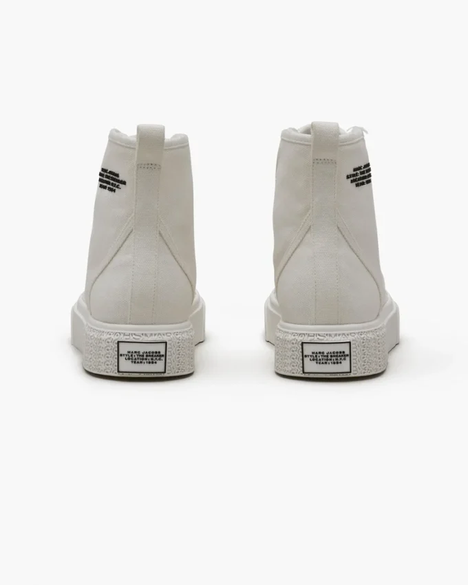 Der High-Top-Sneaker Der High-Top-Sneaker