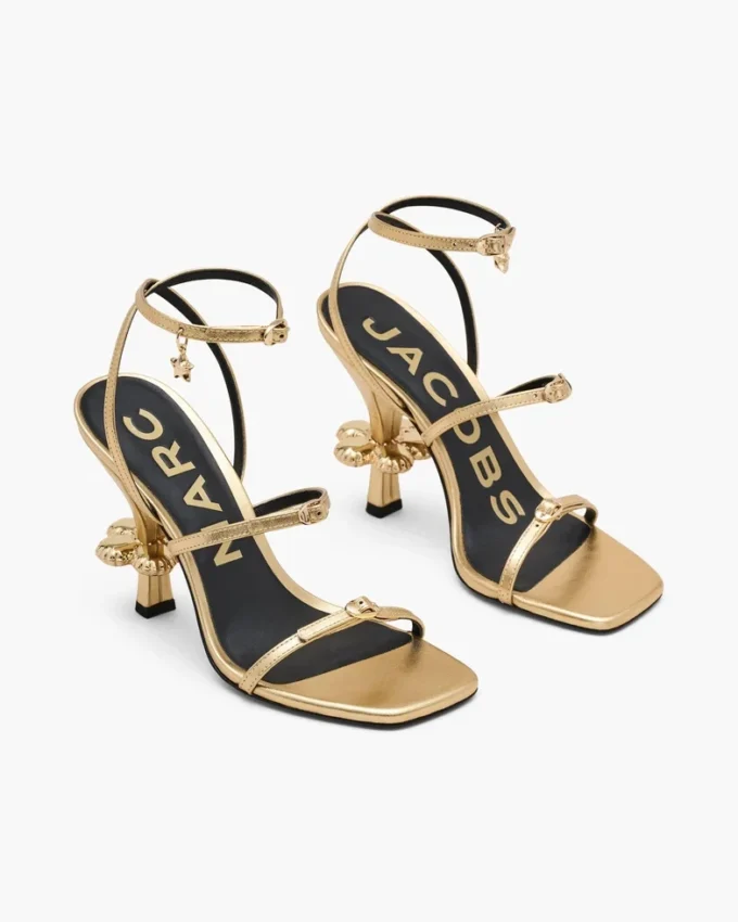 Der Metallic-Leder-Daisy-Absatz