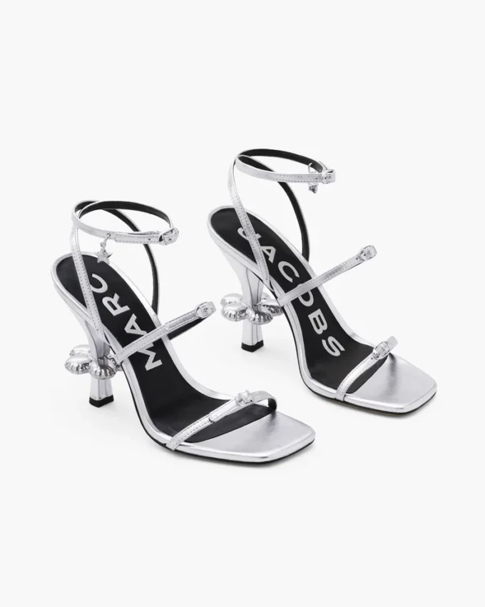 Der Metallic-Leder-Daisy-Absatz
