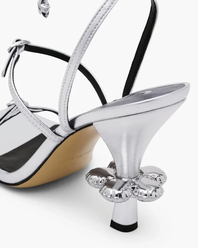 Der Metallic-Leder-Daisy-Absatz