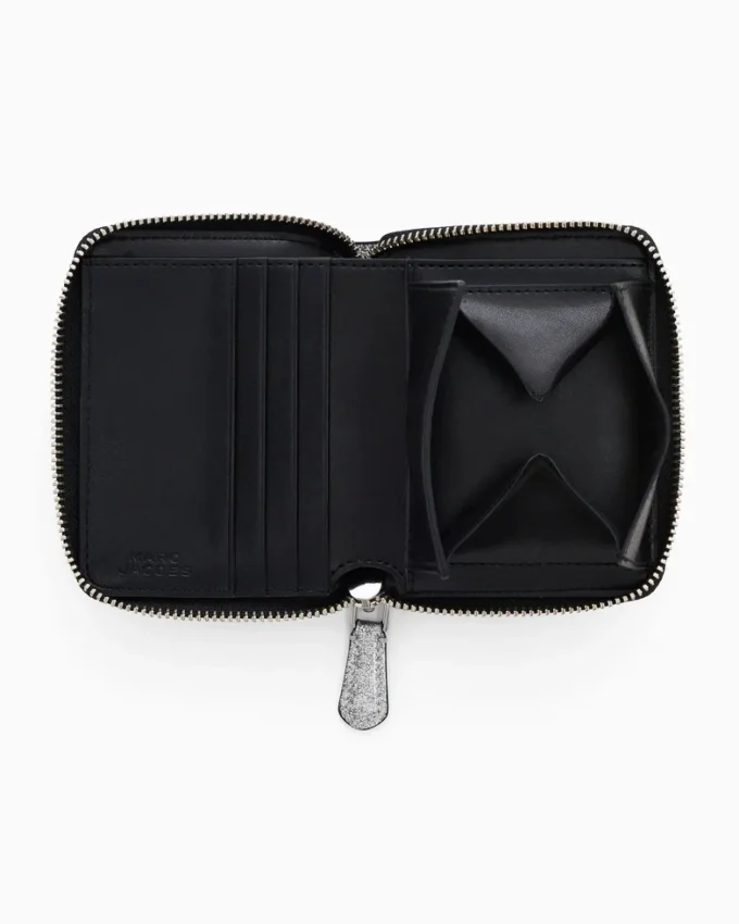 Die beschichtete, glitzernde, schlanke Kompaktbrieftasche für den Alltag