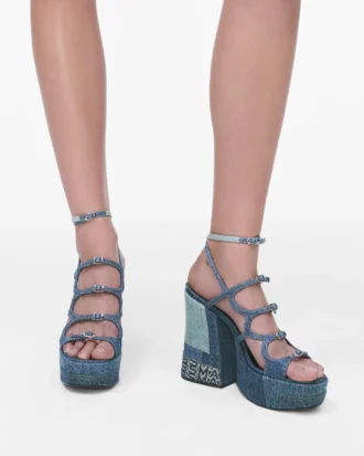 Die dekonstruierte Denim-Kiki-Plateausandale
