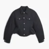 Die geriffelte Jeansjacke Die geriffelte Jeansjacke