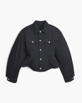 die geriffelte jeansjacke 1 330x413 - Die geriffelte Jeansjacke