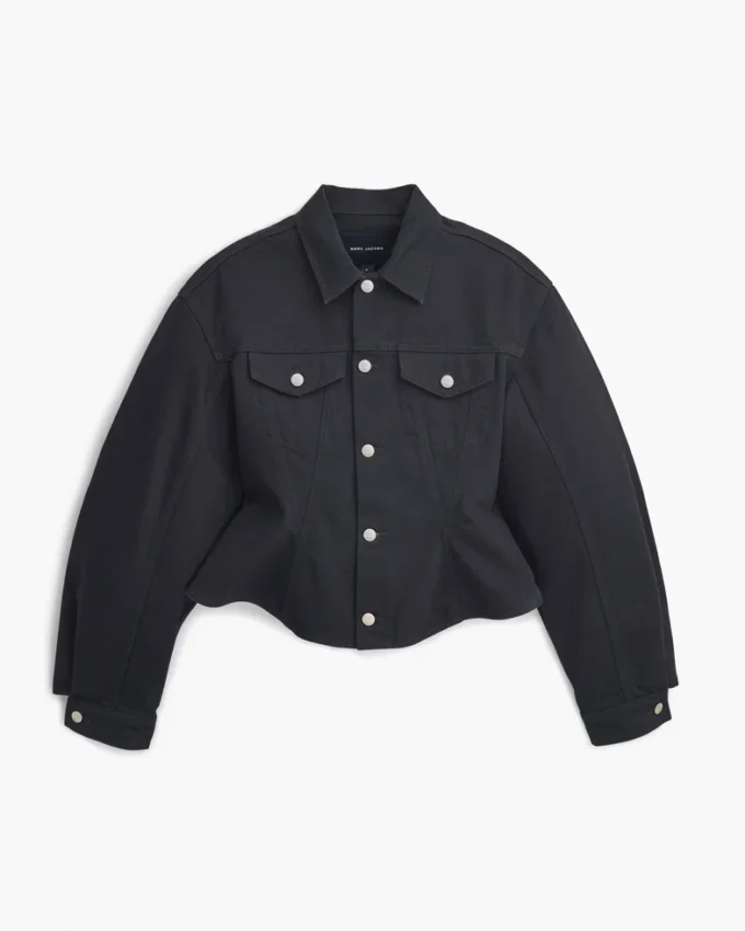 Die geriffelte Jeansjacke Die geriffelte Jeansjacke
