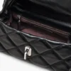Die gesteppte Mini-Dual-Umhängetasche Die gesteppte Mini-Dual-Umhängetasche
