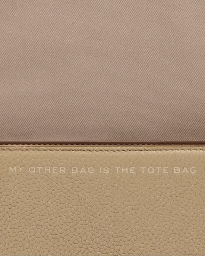 Die Mini-Ledertasche