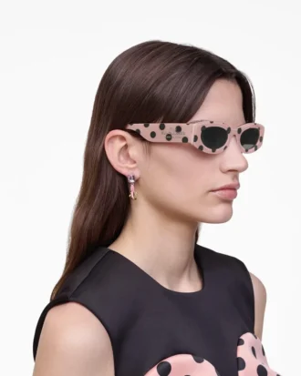 Die ovale Sonnenbrille