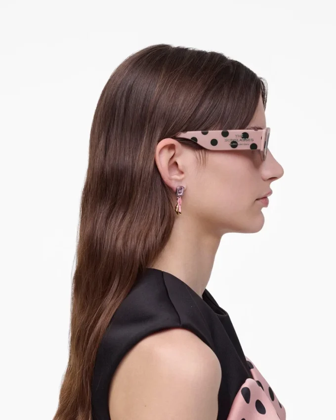 Die ovale Sonnenbrille