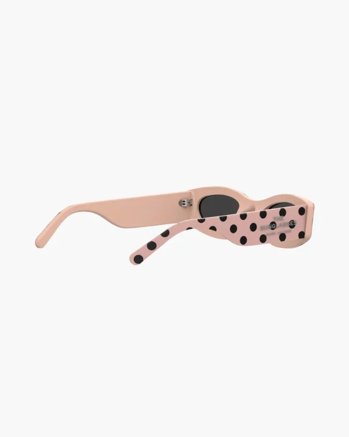 Die ovale Sonnenbrille