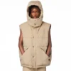 Die Oversized-Daunenweste