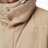 Die Oversized-Daunenweste