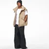 Die Oversized-Daunenweste