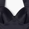 Figurbetontes Satin-Halterkleid