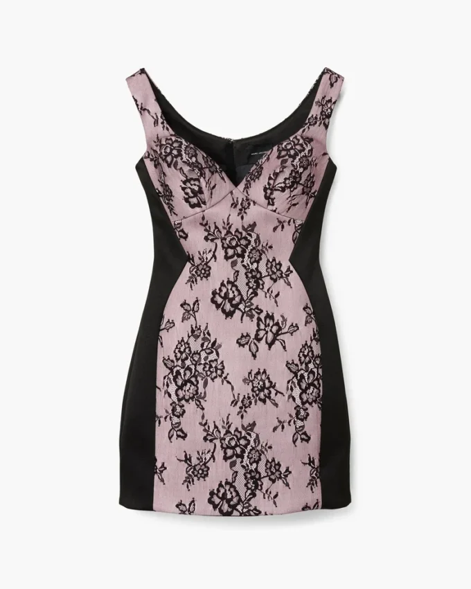 Geformtes Spitzenkleid