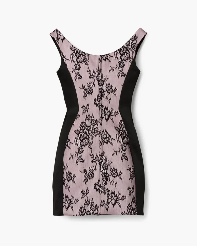 Geformtes Spitzenkleid