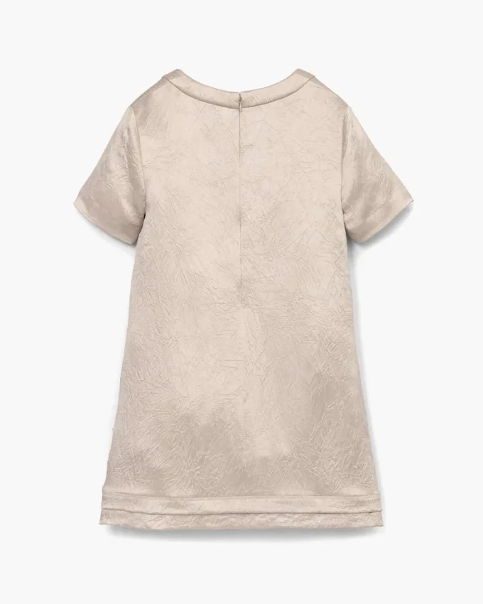 Kleid aus geknittertem Satin