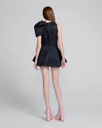 Kleid mit geformter Schleife