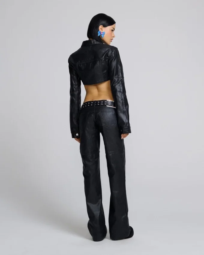 Kurze beschichtete Jeansjacke