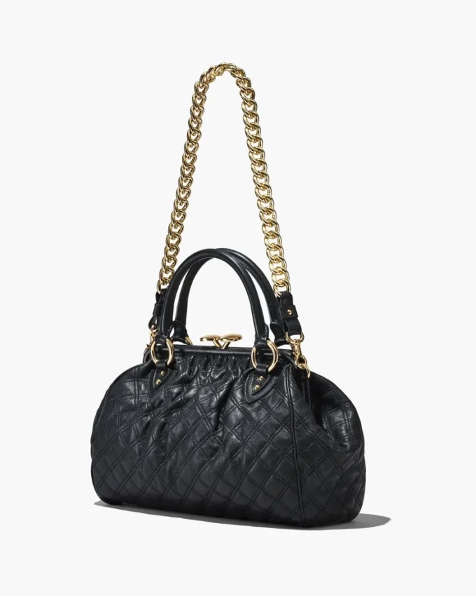 Neuauflage der gesteppten Leder-Stam-Tasche Neuauflage der gesteppten Leder-Stam-Tasche