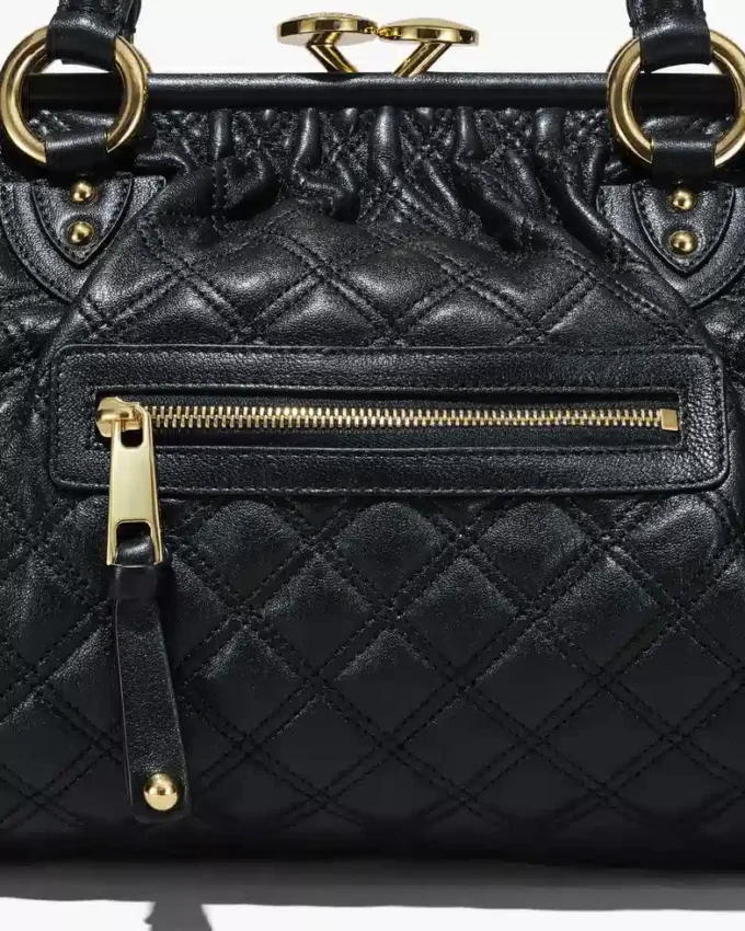 Neuauflage der gesteppten Leder-Stam-Tasche Neuauflage der gesteppten Leder-Stam-Tasche