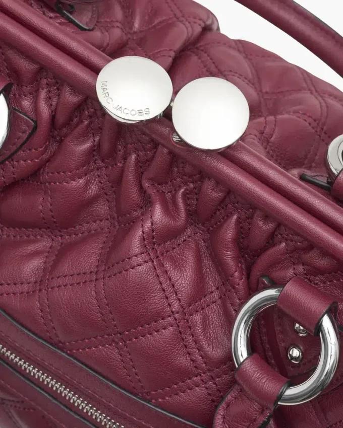 Neuauflage der gesteppten Leder-Stam-Tasche Neuauflage der gesteppten Leder-Stam-Tasche