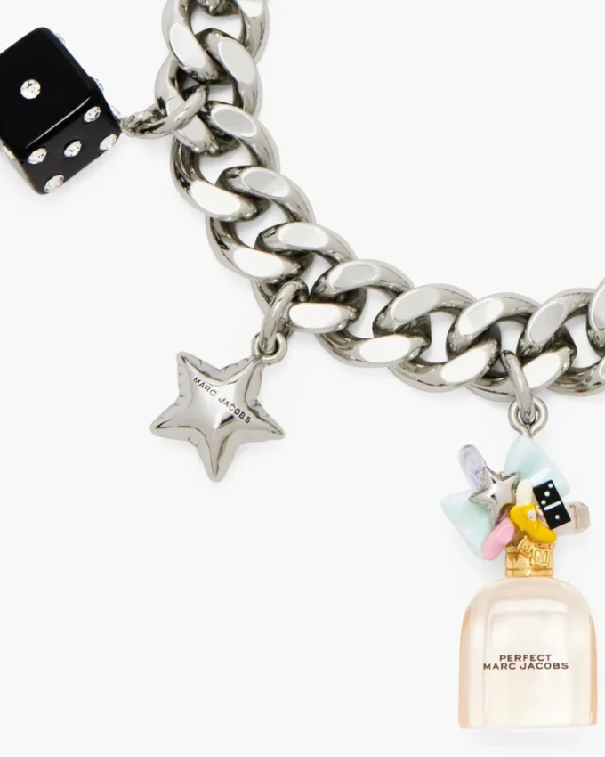 Perfektes Charm-Armband
