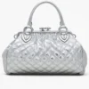 Re-Edition Stam Tasche aus gestepptem Metallic-Leder Re-Edition Stam Tasche aus gestepptem Metallic-Leder