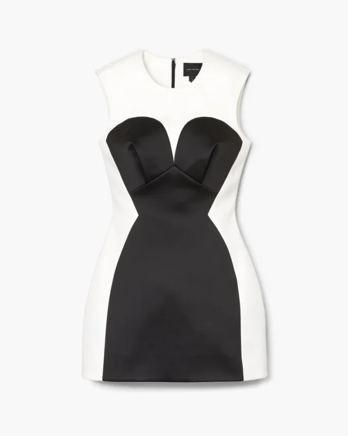 Satin-Kleid mit Nähten