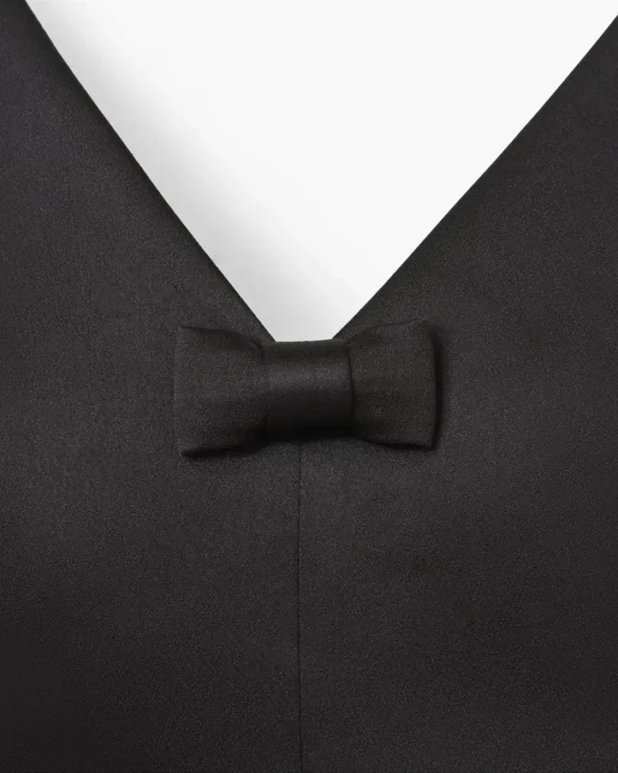 Satin-Kleid mit Schleife