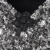 Strickkleid mit V-Ausschnitt und Pailletten Strickkleid mit V-Ausschnitt und Pailletten