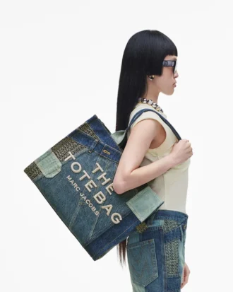 The dekonstruierte große Denim-Tote Bag The dekonstruierte große Denim-Tote Bag