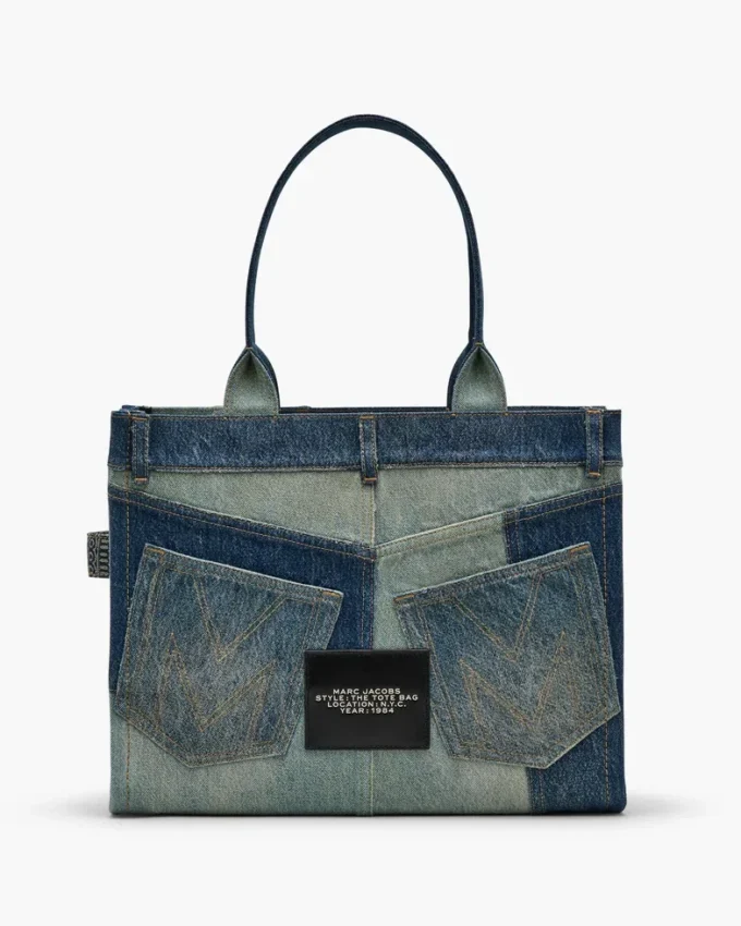 The dekonstruierte große Denim-Tote Bag The dekonstruierte große Denim-Tote Bag