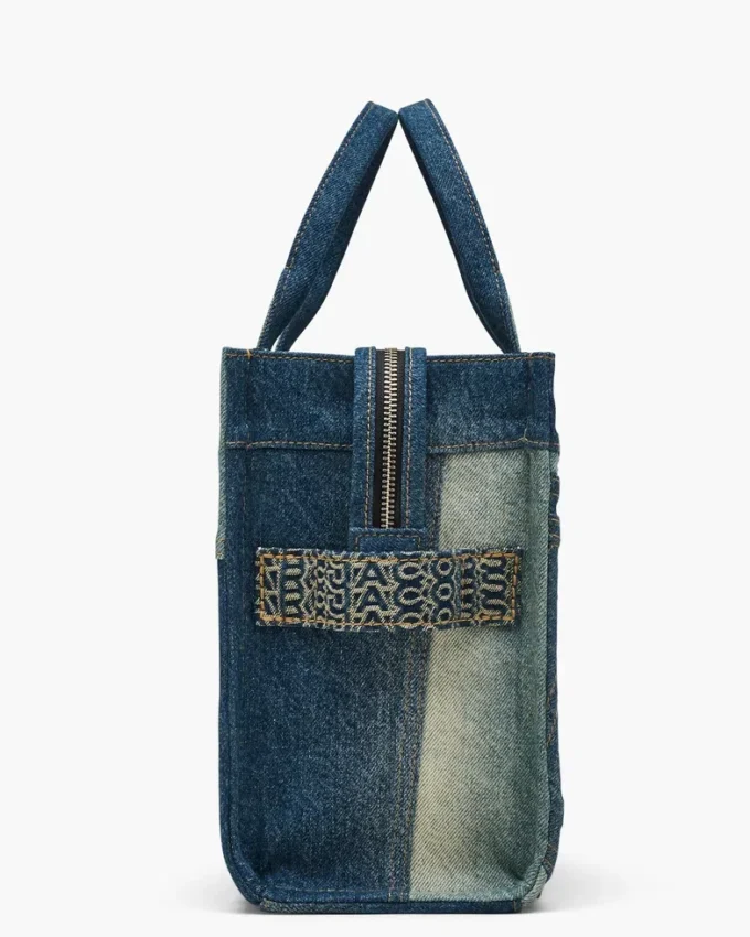 The dekonstruierte mittelgroße Denim-Tote Bag