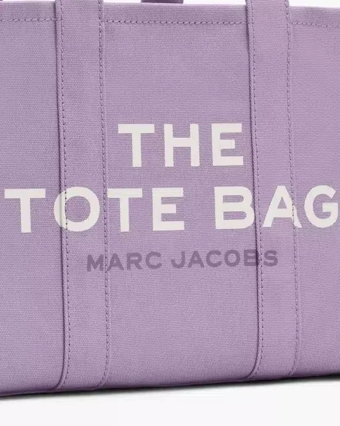 The medium-sized Canvas Tote Bag The medium-sized Canvas Tote Bag