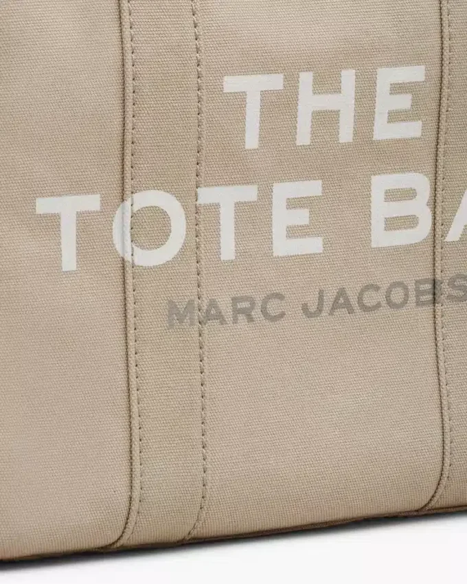 The medium-sized Canvas Tote Bag The medium-sized Canvas Tote Bag
