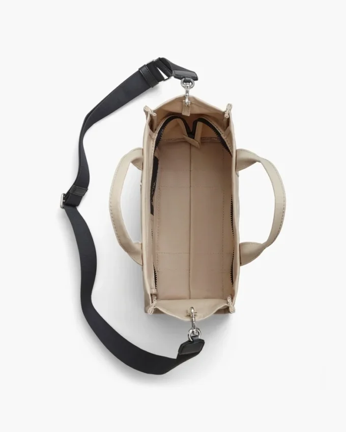The medium-sized Canvas Tote Bag The medium-sized Canvas Tote Bag