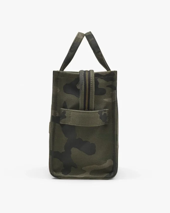 The medium-sized Tote Bag made from Jacquard fabric with camouflage pattern The medium-sized Tote Bag made from Jacquard fabric with camouflage pattern