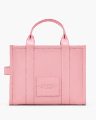 The medium-sized Tote Bag made of leather