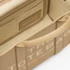 The medium-sized Tote Bag made of leather The medium-sized Tote Bag made of leather
